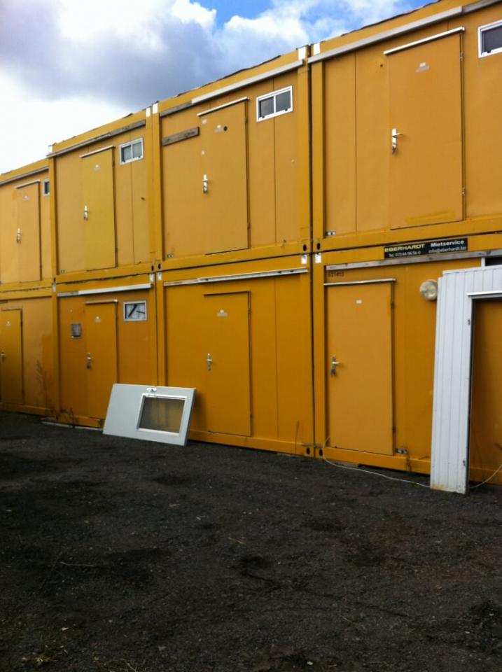 20 Fuss Bürocontainer gebraucht, aufbereitet und neu lackiert – Bild 2