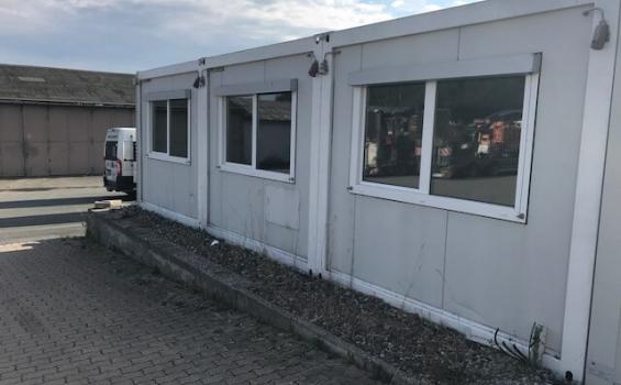 20 Fuss Duo- Bürocontaineranlage, gebraucht - aus 6x3m Containern