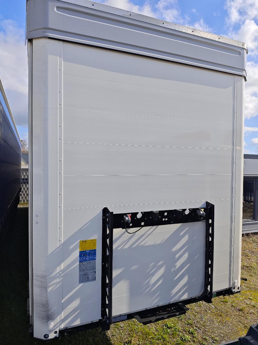 Kögel MEGA Hubdach, VarioFix, 1. Liftachse – Bild 3