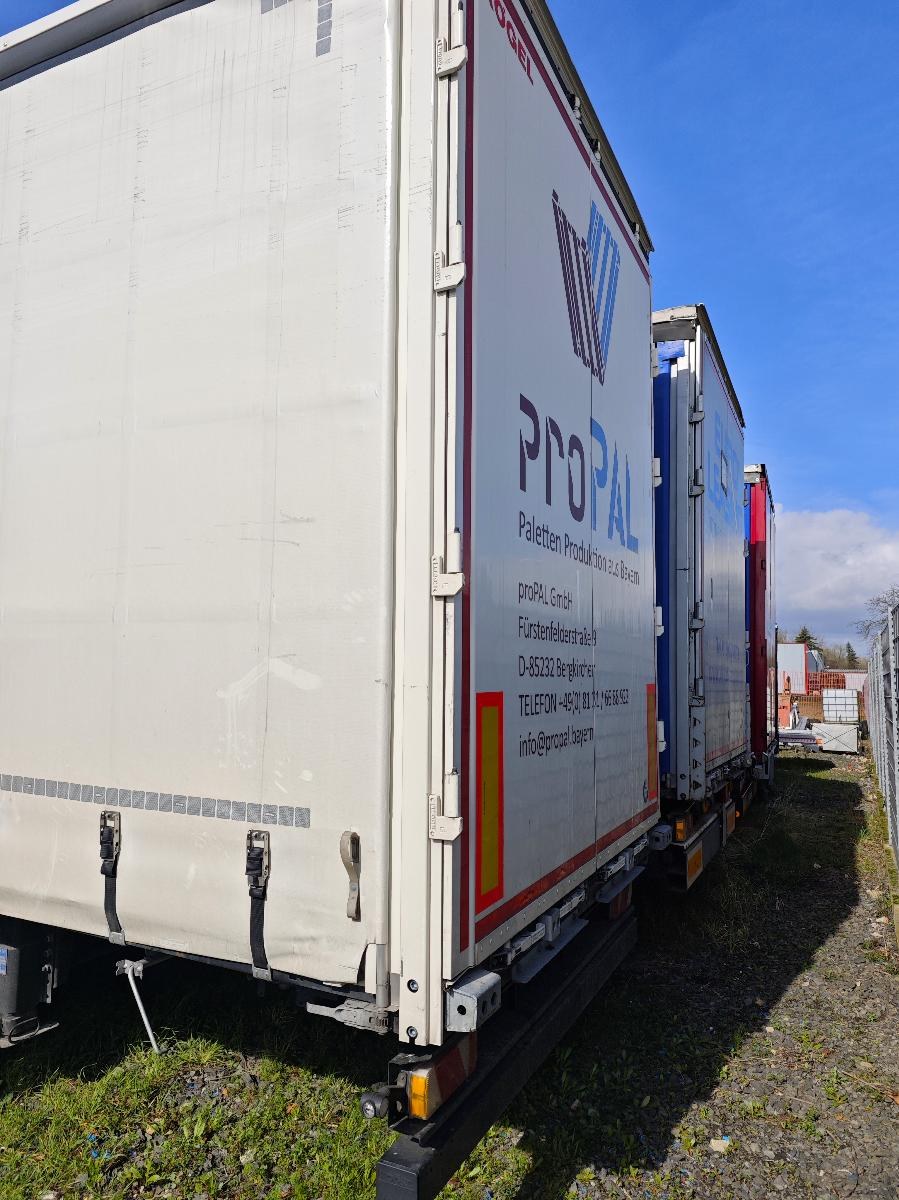 Kögel MEGA Hubdach, VarioFix, 1. Liftachse – Bild 31