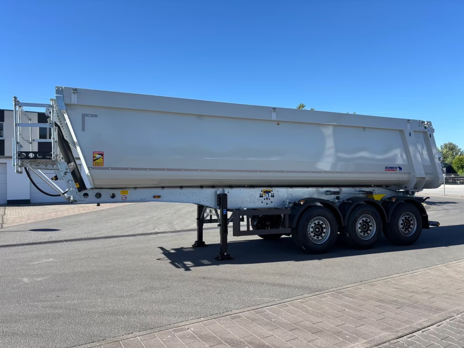 Schmitz Cargobull SKI 24 SL 8.2