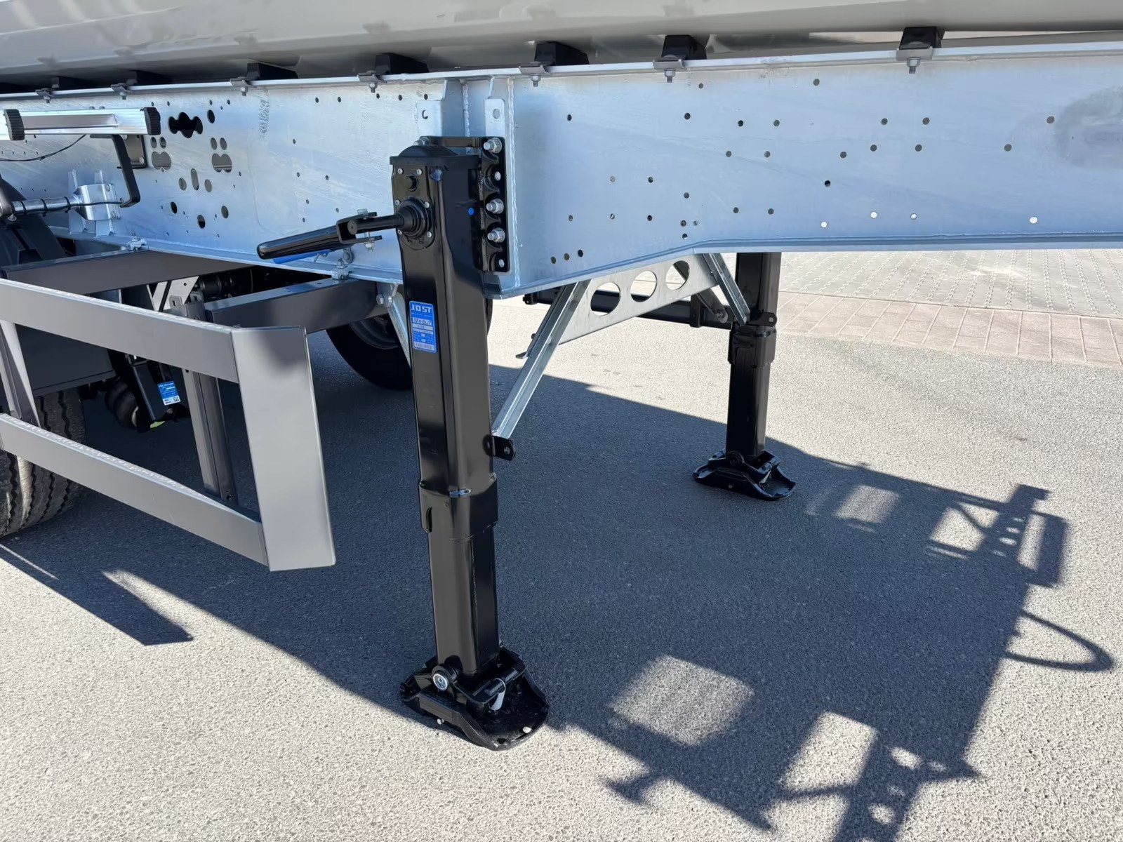 Schmitz Cargobull SKI 24 SL 8.2 – Ansicht 4