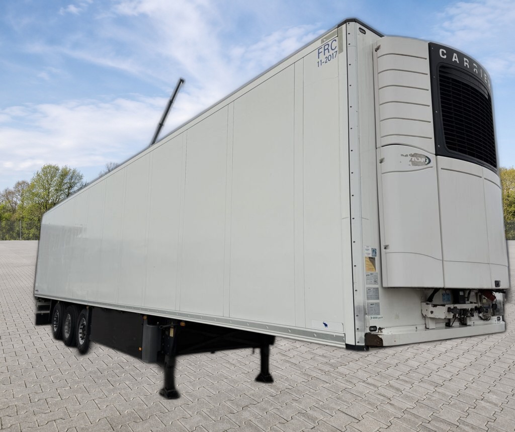 Schmitz Cargobull SKO24 / Carrier Vector 1850 / Doppelstock / Lift