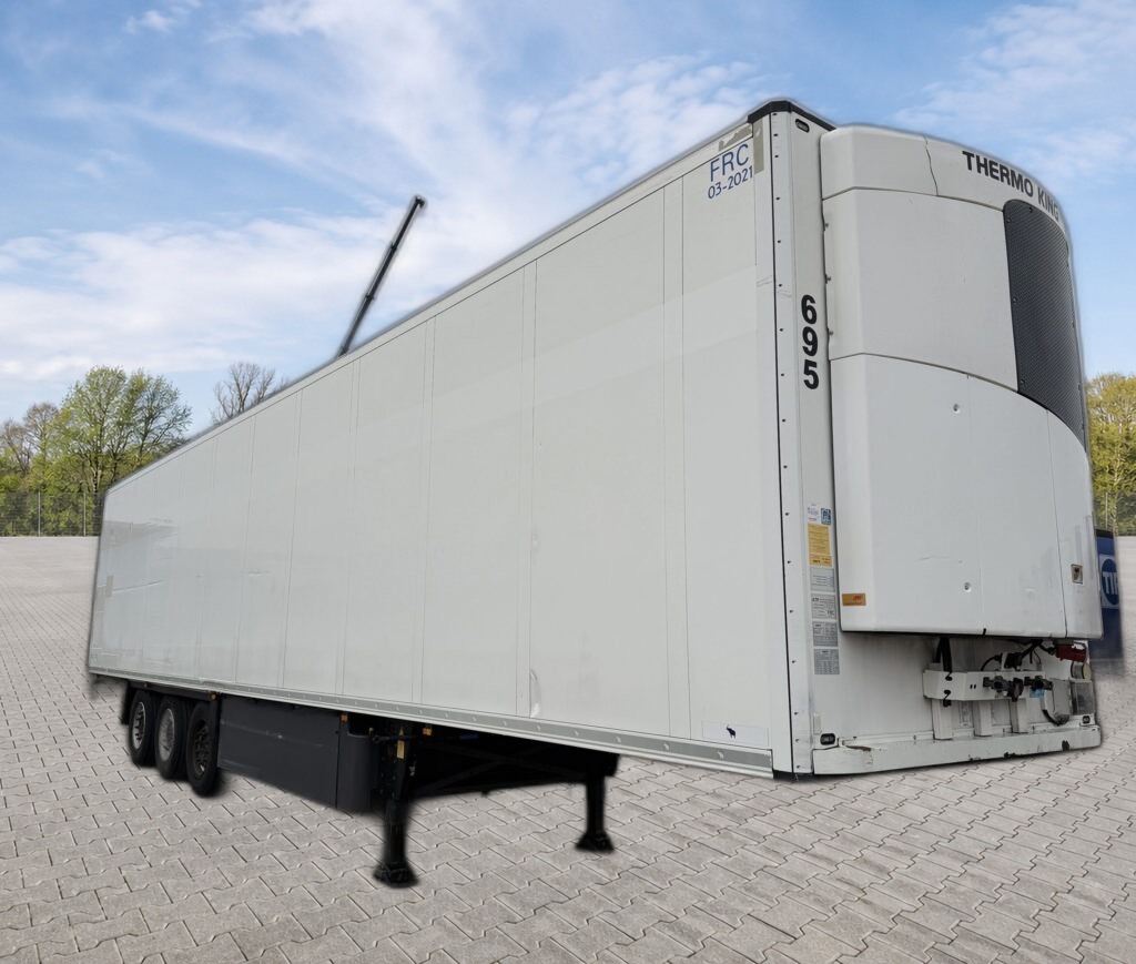 Schmitz Cargobull SKO24 / Thermo King / Multitemp/ Trennwand / Lift