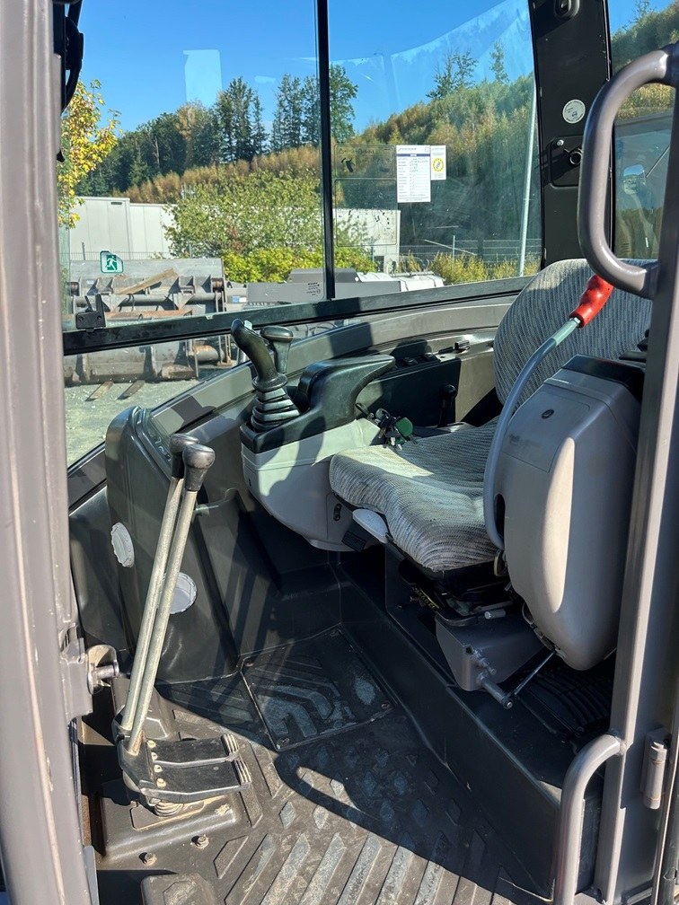 Volvo EC27C Kompaktbagger – Ansicht 9