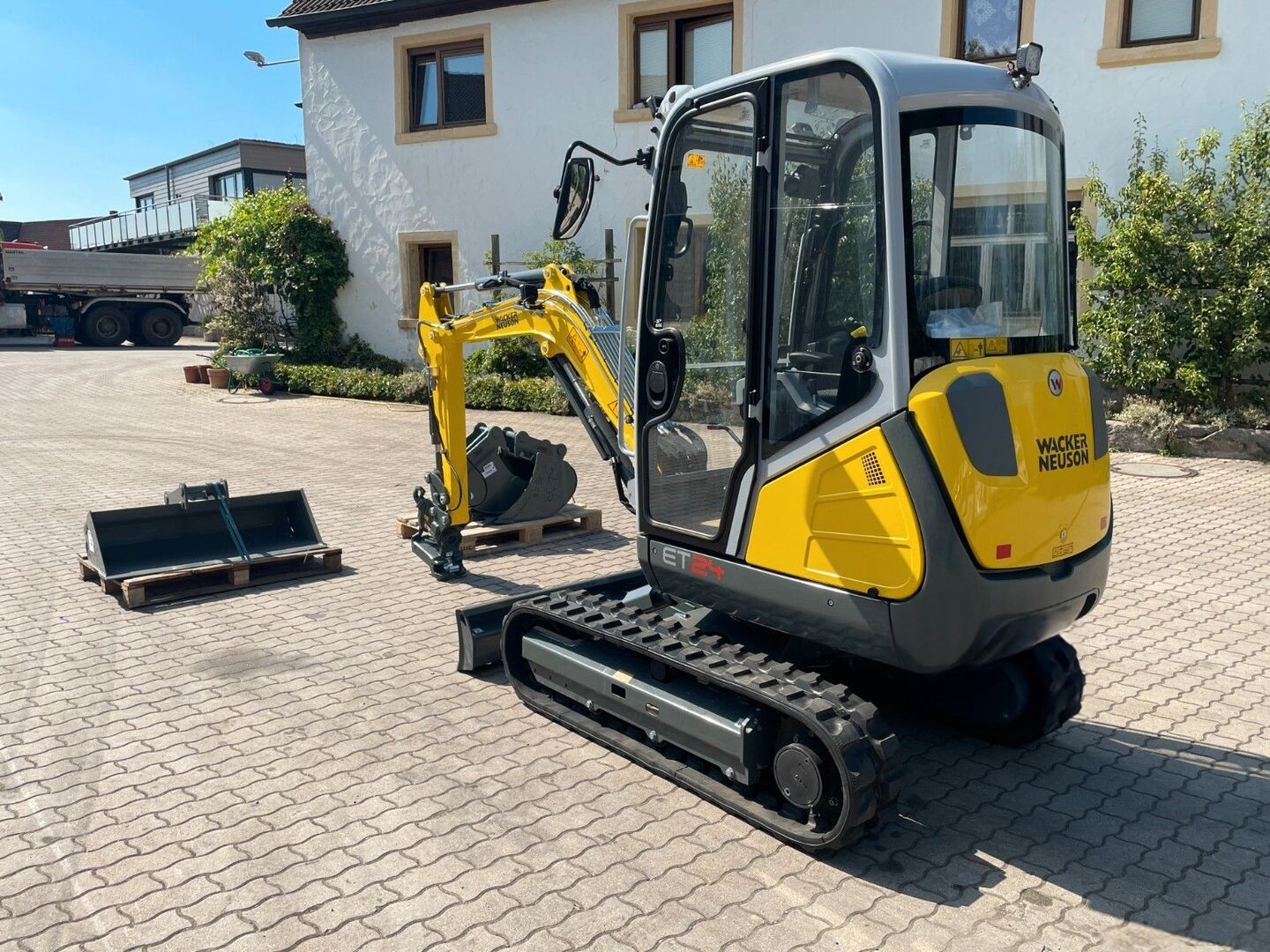 Wacker Neuson ET24 Stage V mit Powertilt – Bild 3